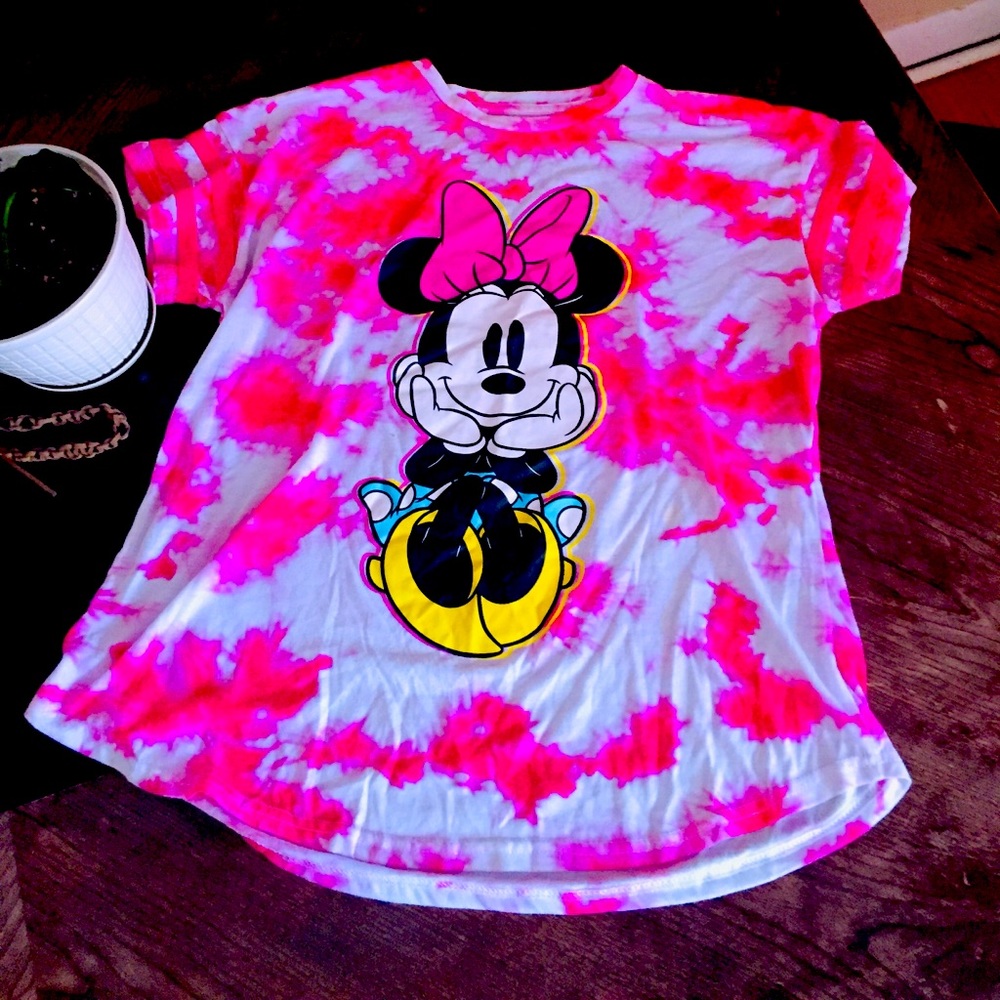 Cute minny mouse t shirt